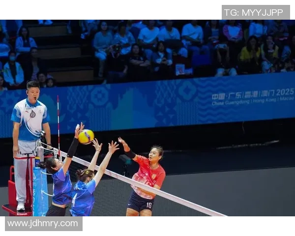 北京排球队的力量揭秘：排球巨献背后的故事与精神